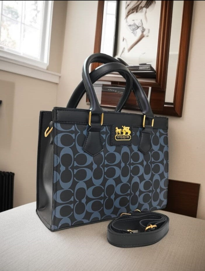Elegant Crossbody Bags Perfect for Daytime and Evening Outfits