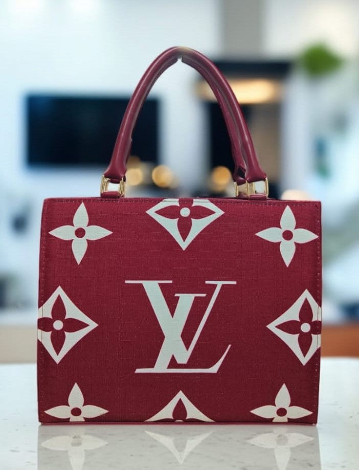 Timeless Tote Bags Crafted for Style, Comfort, and Elegance