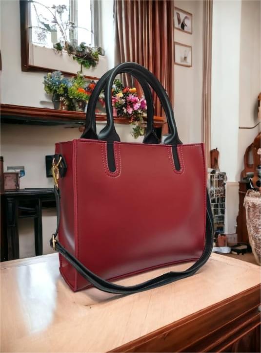Luxury Shoulder Bags with Timeless Appeal
